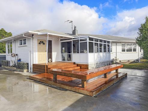 24 Magdalen Crescent, Pirimai