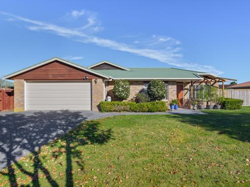 33 Cate Road, Rototuna North