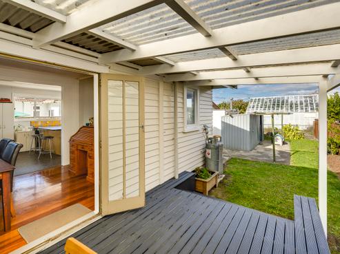 1011 Glenhope Street, Mahora