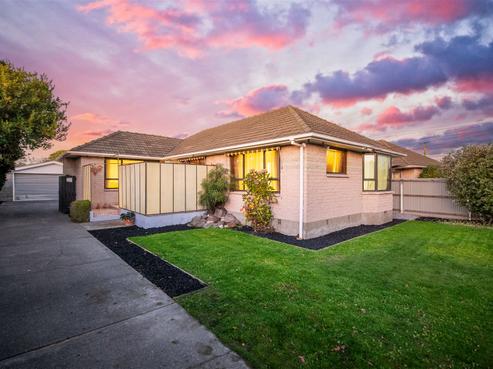 24 Appleby Crescent, Burnside