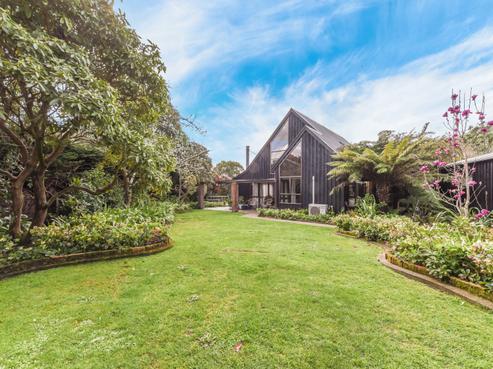 6B Beach Road, Waikawa