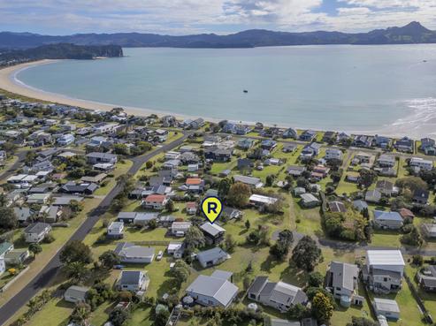 12 Hardy Place, Cooks Beach