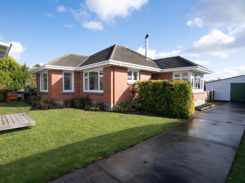 9 Stanbury Avenue, Somerfield