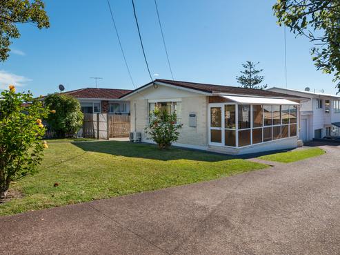 611 Beach Road, Rothesay Bay