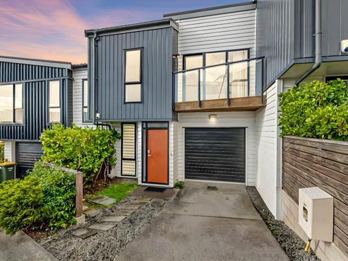 3B Kiokio Street, Long Bay