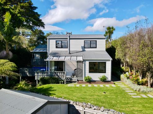 17 Northfield Road, Waitakere