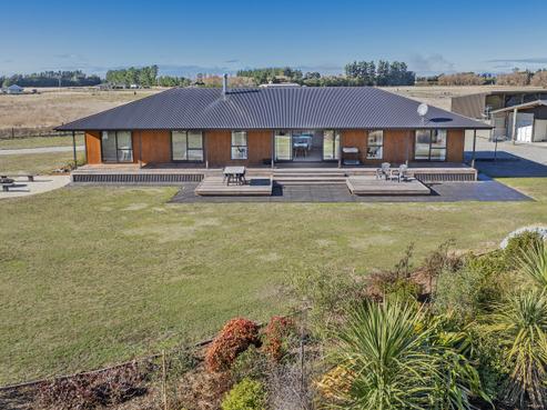27 McIntoshs Road, Fernside