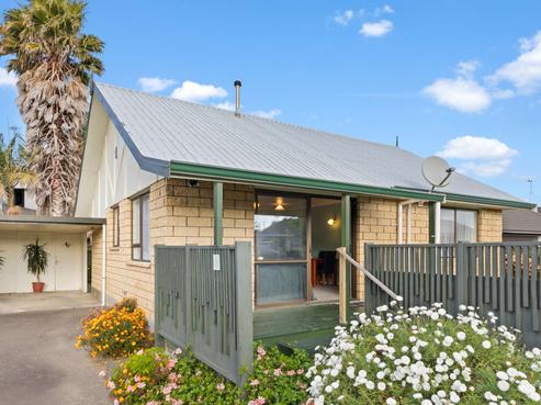 138A Amberley Avenue, Highbury
