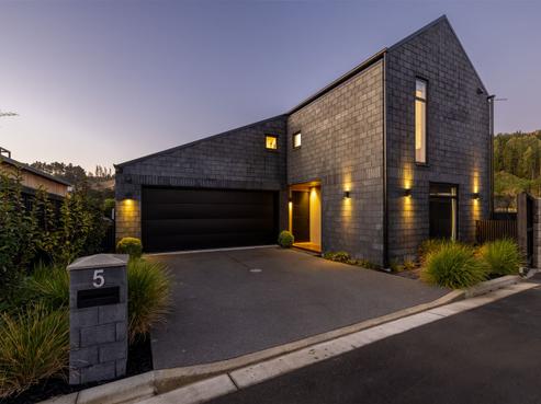 5 Betty Roberts Lane, Cracroft