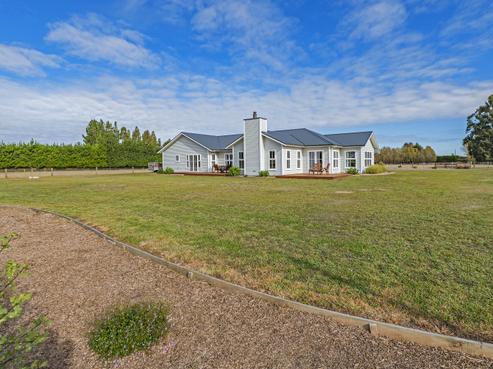 1580 Clintons Road, Darfield