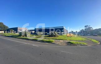 High Profile Large Office + Warehouse 1728sqm Wiri