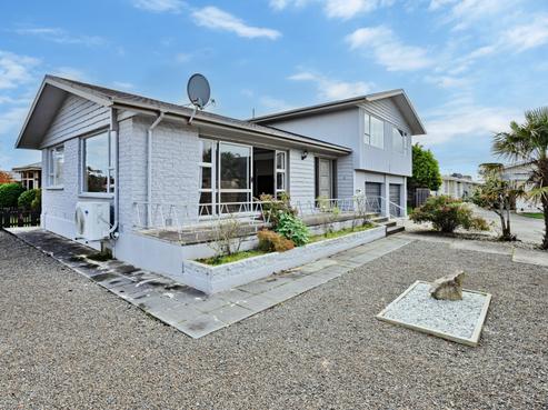 304 Herbert Street, Windsor