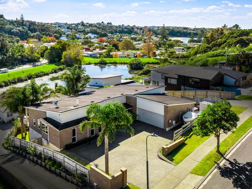 15 Hawaiian Parade, Arkles Bay
