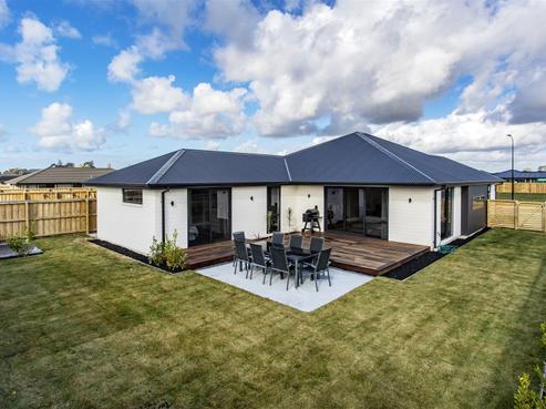 24 Borland Street, Ravenswood