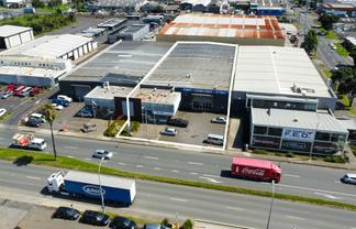 1,879m² Road Front Industrial