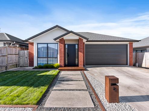 9 Lusitano Drive, Karaka