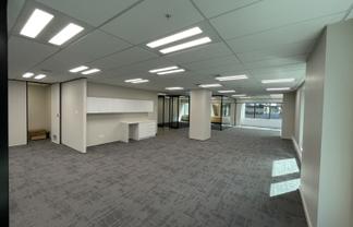 Corner Office - Quality Fit-out