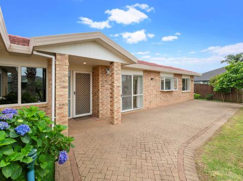 96 Glenross Drive, Wattle Downs