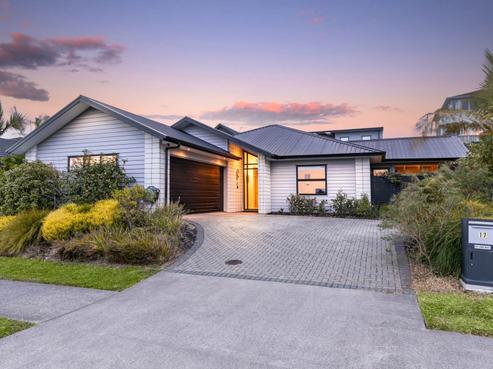 17 Colonial Drive, Silverdale