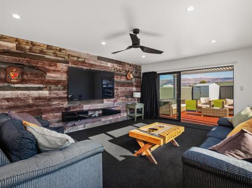 8 Don Place, Alexandra