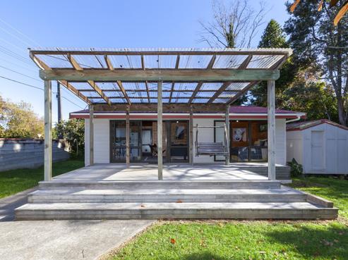 6 Park Avenue, Waikanae