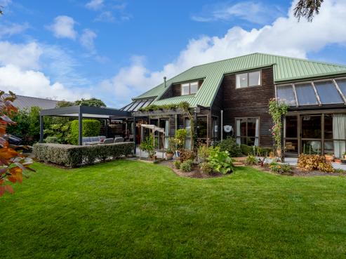 9 Rosefield Lane, Northcote
