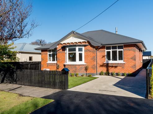 8 Dryden Street, Mosgiel