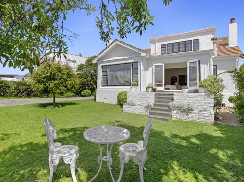 18 Hathaway Avenue, Boulcott