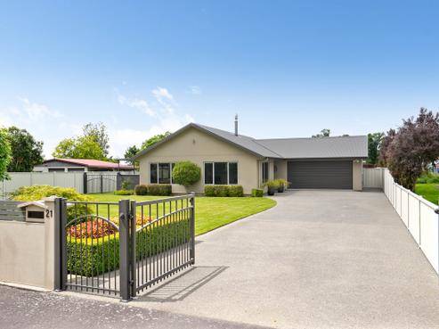 21 Chamberlain Road, Masterton