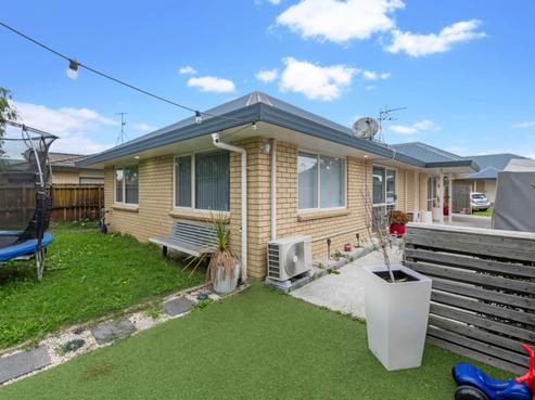 6A Ben Lora Place, Mangere East