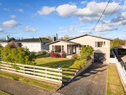 17 Mcclure Street, Feilding