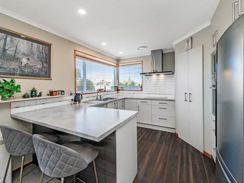 6 Kintyre Drive, Broomfield