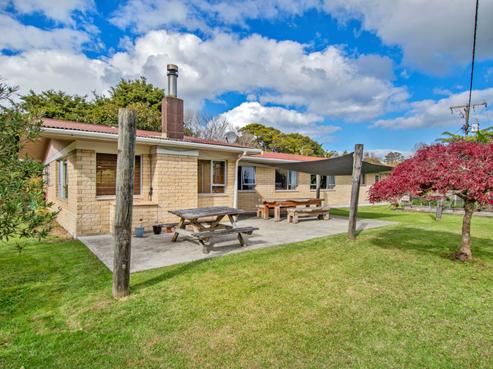 123 Otaika Valley Road, Otaika