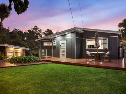 87 Scenic Drive, Titirangi