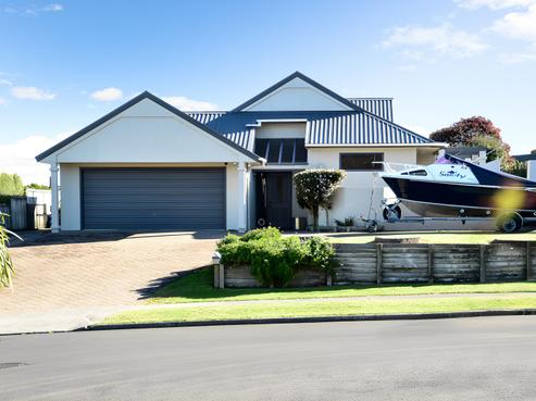21 Ayrshire Drive, Grandview Heights