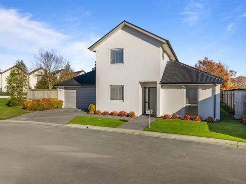6 The Gate, Yaldhurst