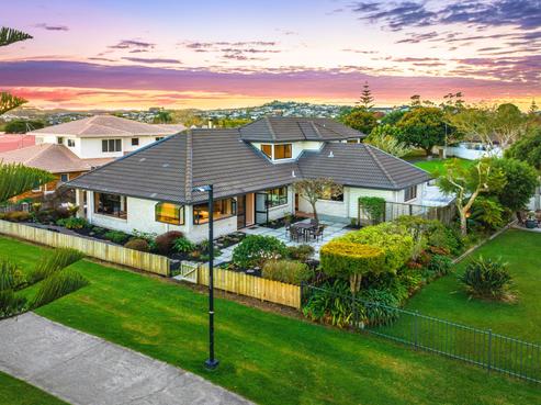 22 Settlers Grove, Orewa