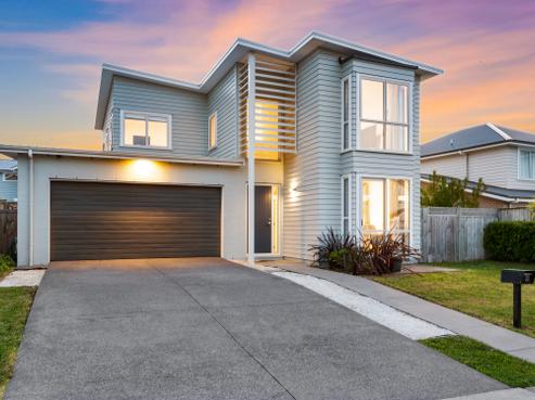 22 Couldrey Crescent, Red Beach