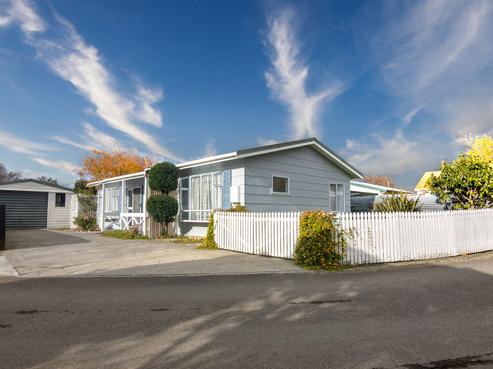 19 Coromandel Court, Roslyn