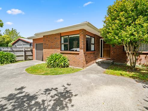 100 Stokes Valley Road, Stokes Valley