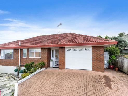 2/21 Stewart Gibson Place, Manurewa