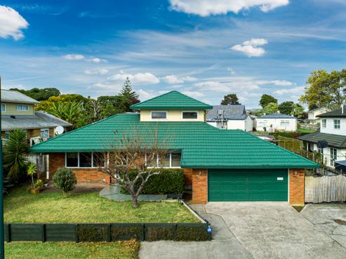 15 Lenore Road, Favona