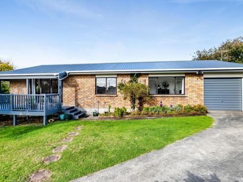 24 Poplar Grove, Whalers Gate