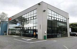 Convenience & Visibility | 190m2