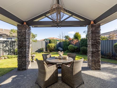 16 Akaroa Road, Poraiti