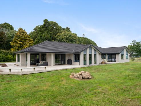 215 Horahora Road, Tirau