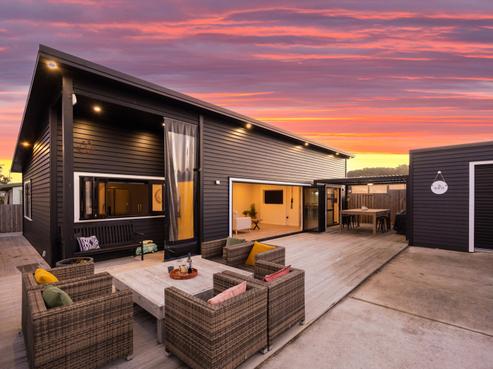 6B Hennessey Street East, Foxton Beach