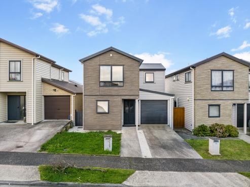 12 Kuparu Street, Weymouth