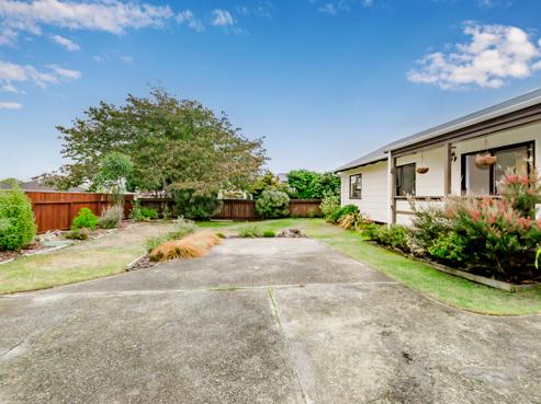61 Arawhata Road, Paraparaumu