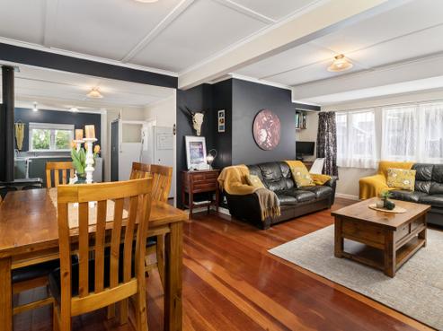 734A Mount Pleasant Road, Thames